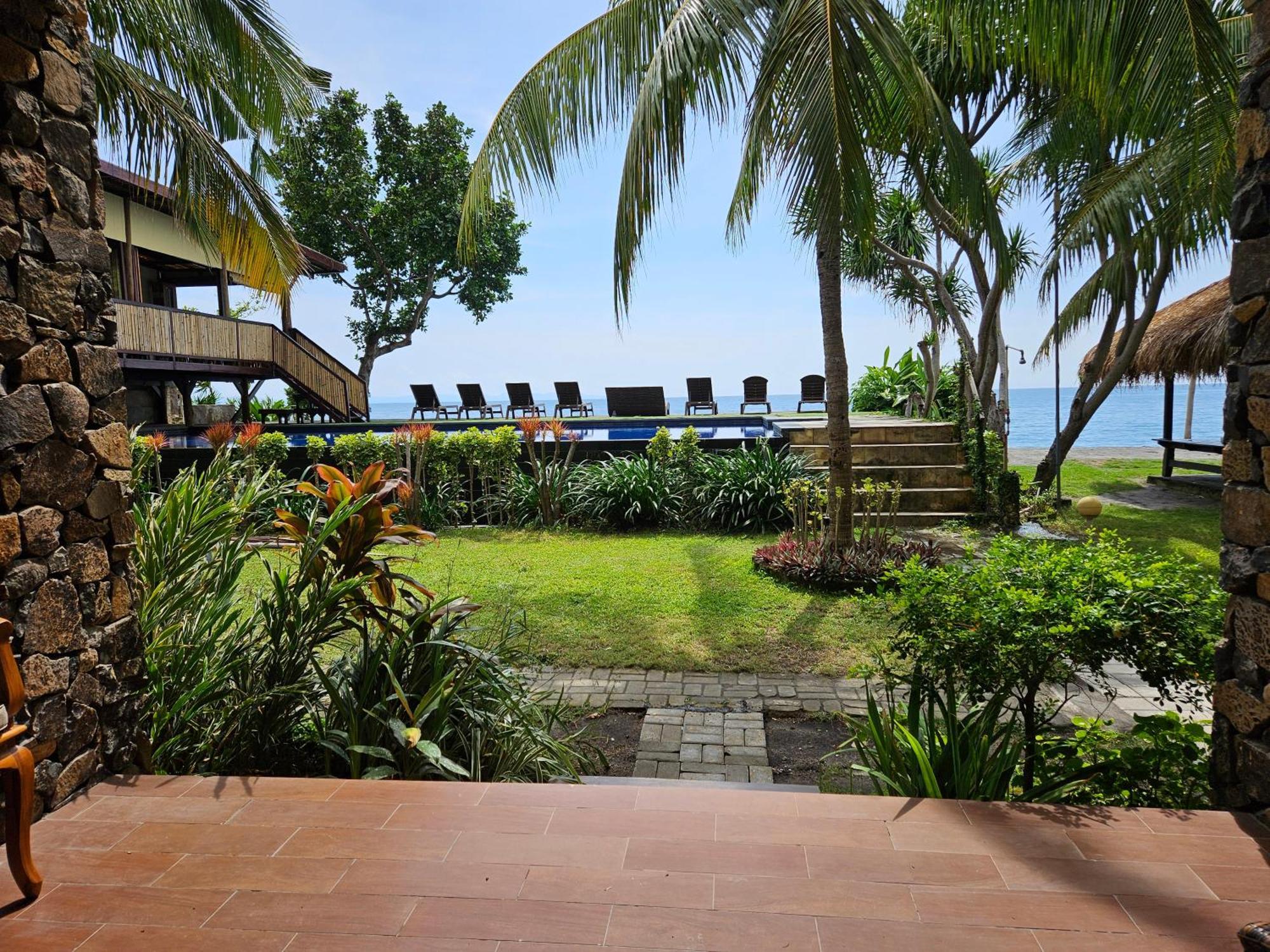 Hotel Sunsethouse Lombok Mangsit Zewnętrze zdjęcie